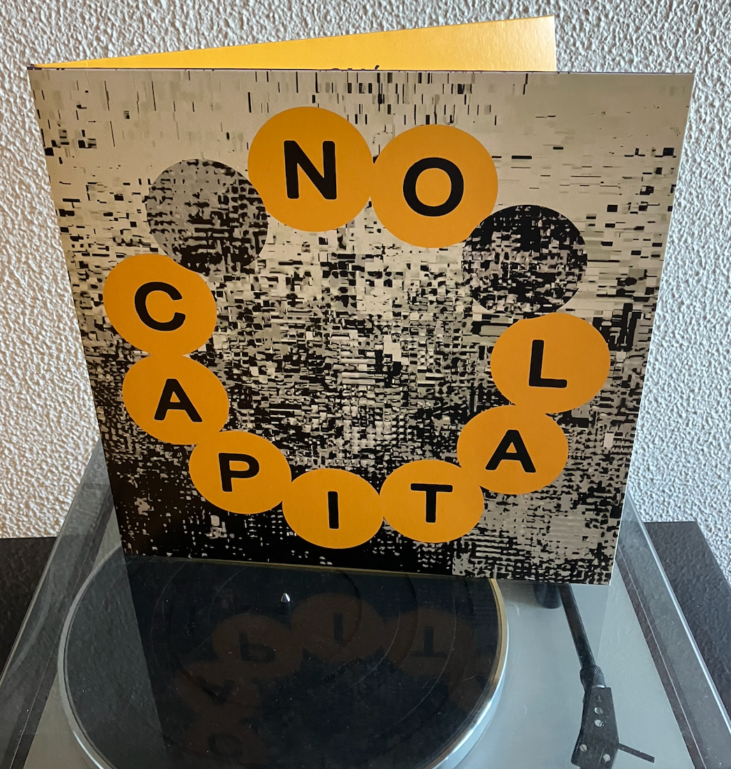 Nástio Mosquito - NO CAPITAL LP
